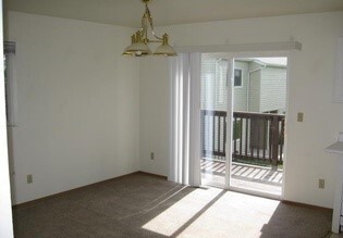 Building Photo - 1749 W Kagy Blvd