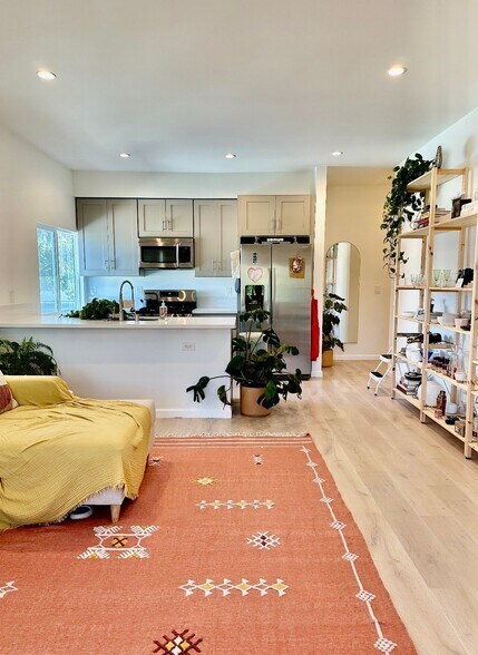 Building Photo - 5234 20th St