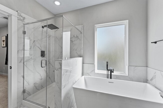 Building Photo - 6704 Parker Grv Ln