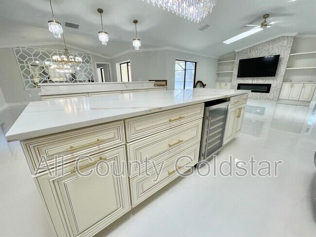 Building Photo - 1487 Keyway Rd