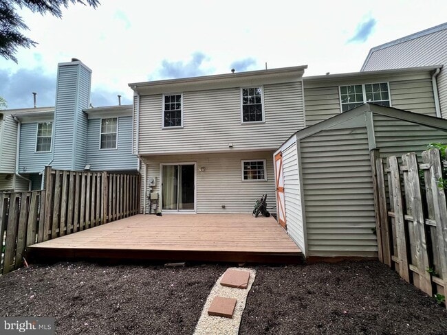 Building Photo - 14831 Basingstoke Loop