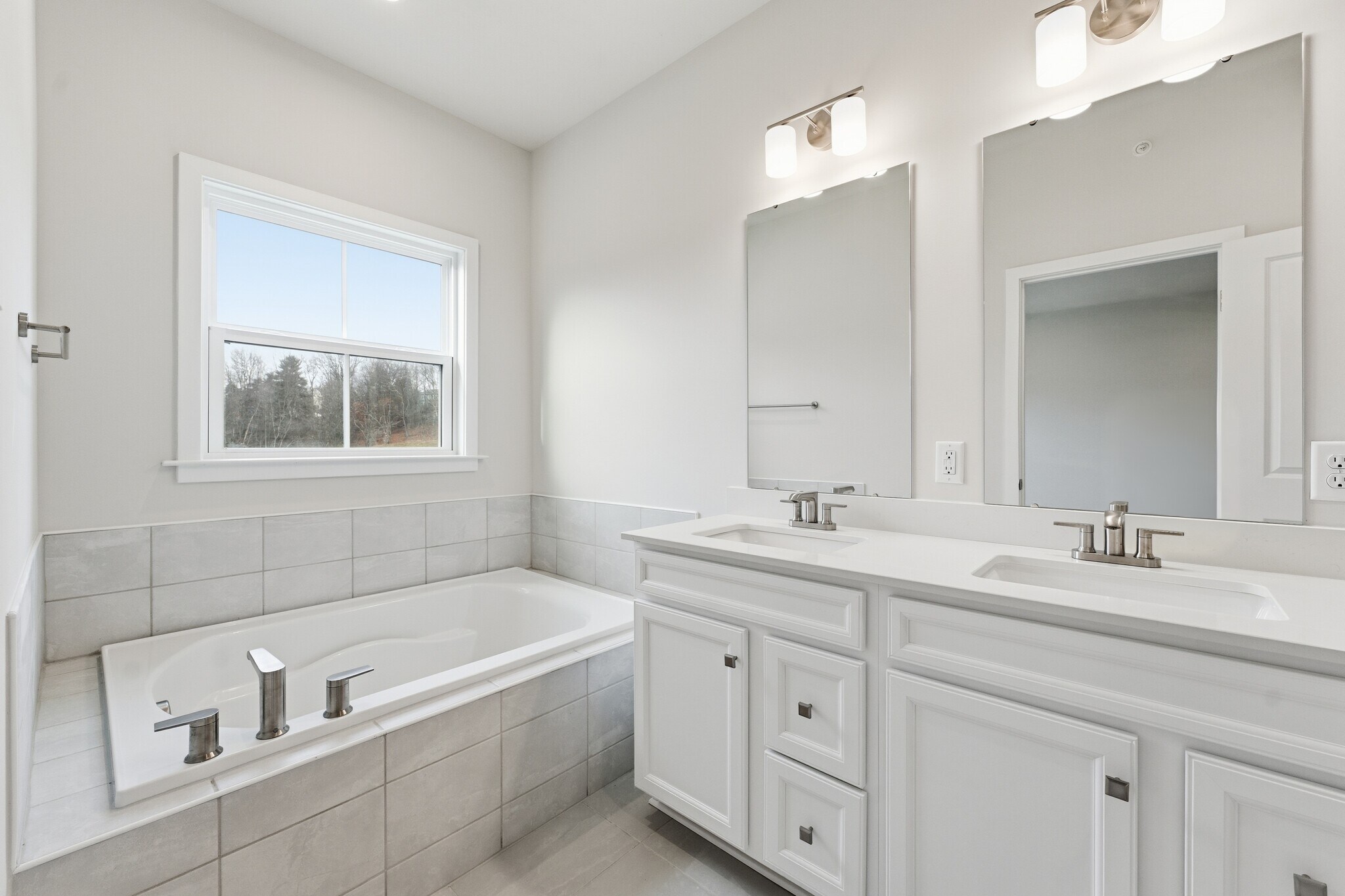 Building Photo - 339 Telluride Ln