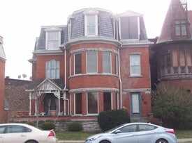 Building Photo - 473 Virginia St