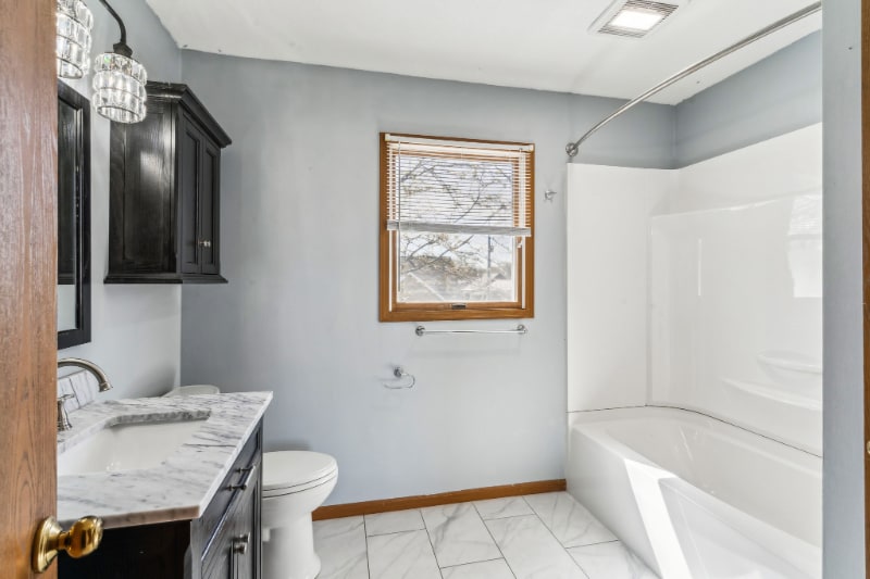 Building Photo - 2357 Amy Ave