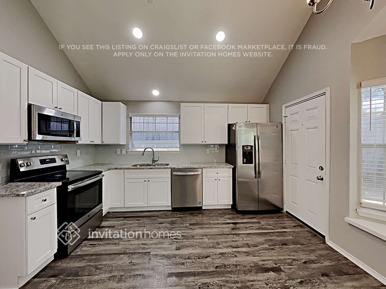 Building Photo - 2605 Centenary Dr