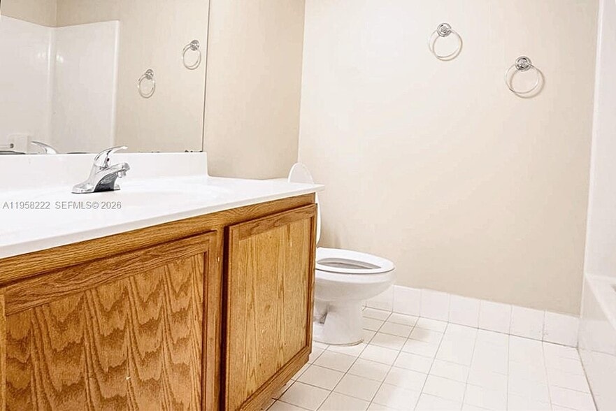 Building Photo - 9909 Westwood Dr