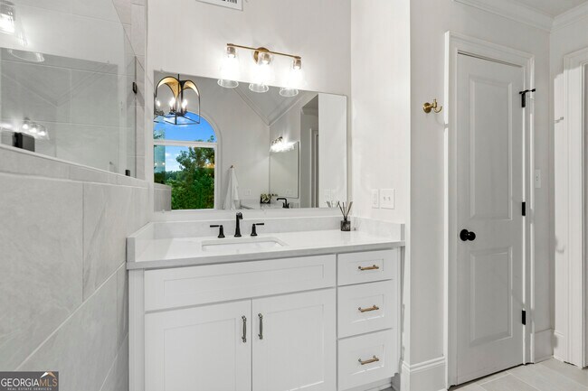 Building Photo - 4221 Willow Oak Dr