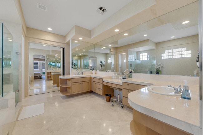 Building Photo - 79005 Cll Brisa