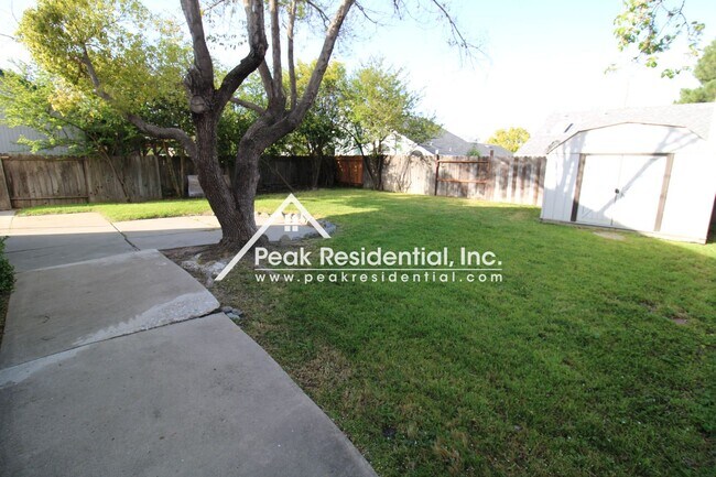 Building Photo - Spacious 3bd/2.5ba Home near Bell & Dry Creek Road