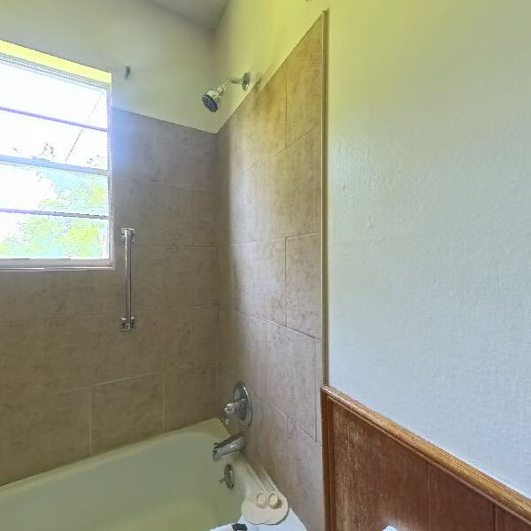 Building Photo - "Charming 1-Bedroom Retreat with Gleaming ...