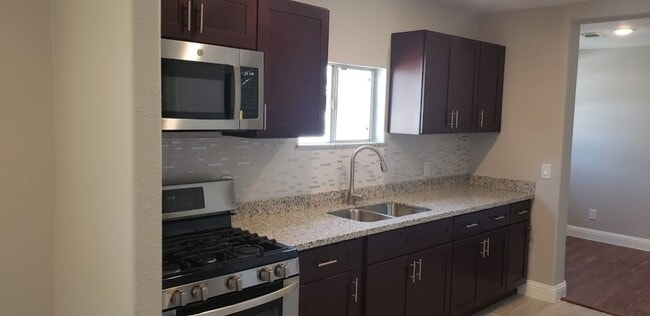 Building Photo - 2107 Jones Rd