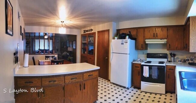 Building Photo - 2026 S Layton Blvd