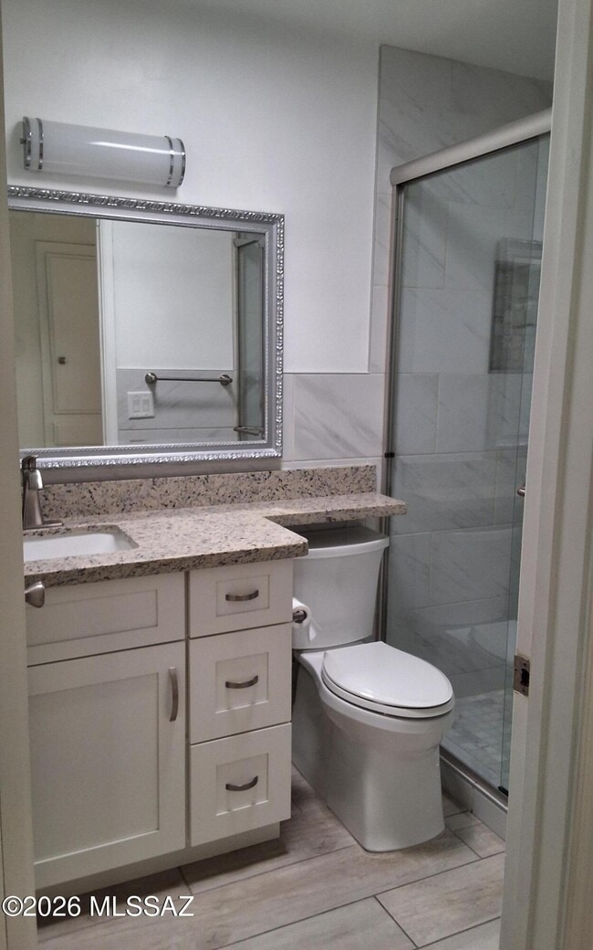 Building Photo - 434 S Vista Del Rio