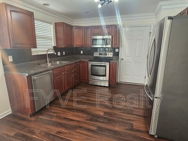 Building Photo - 2426 Middlebrook Ridge Ln