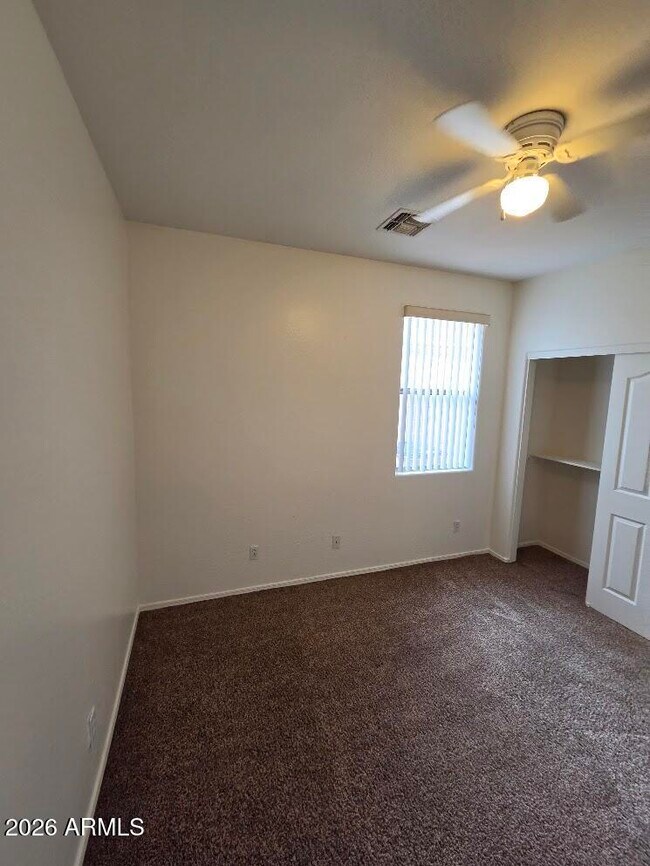 Building Photo - 12901 W Glenrosa Dr