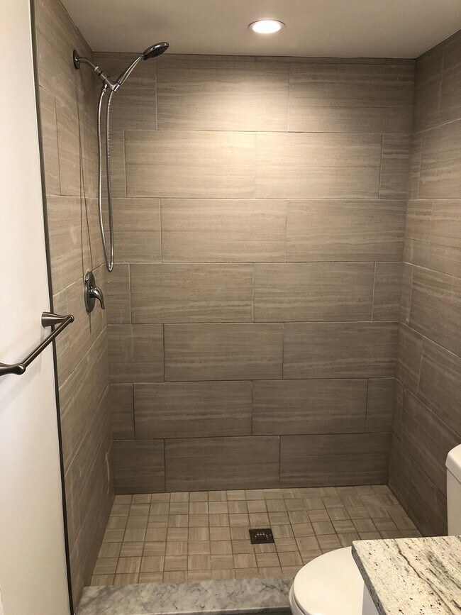 Building Photo - 2833 Georgia Ave NW