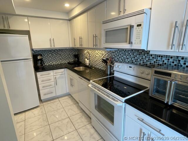 Building Photo - 2780 S Ocean Blvd