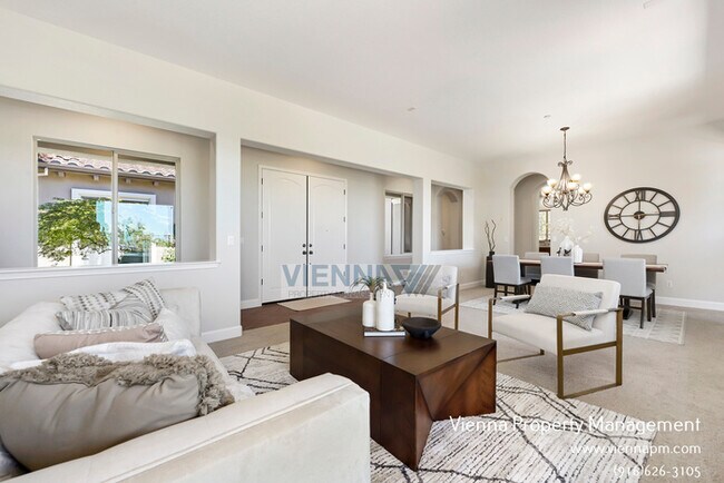 Building Photo - Beautiful 4 Bedroom Home in Catta Verdera