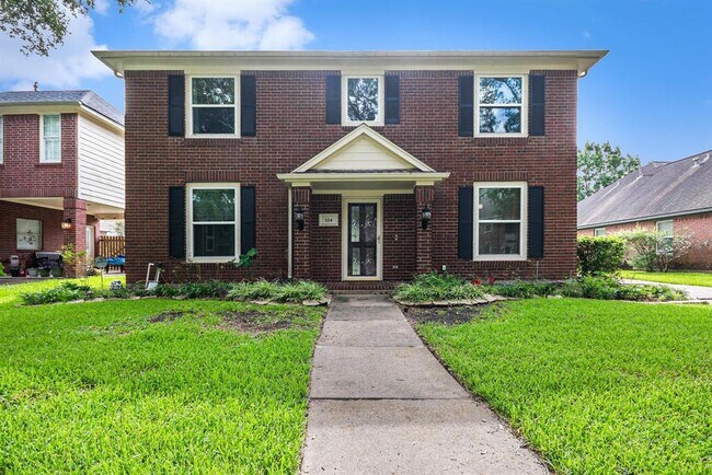 Building Photo - 124 Harwood Dr