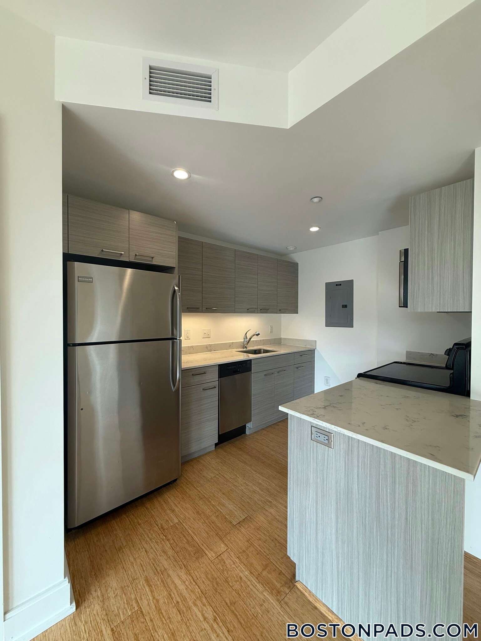 Building Photo - 40 Malvern St