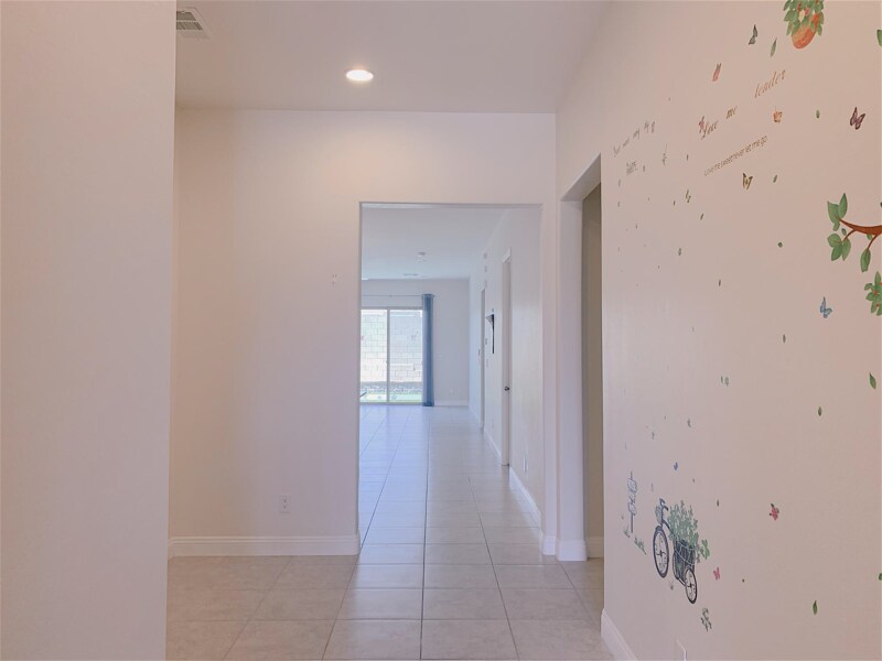 Building Photo - 4538 Herbert River Ave