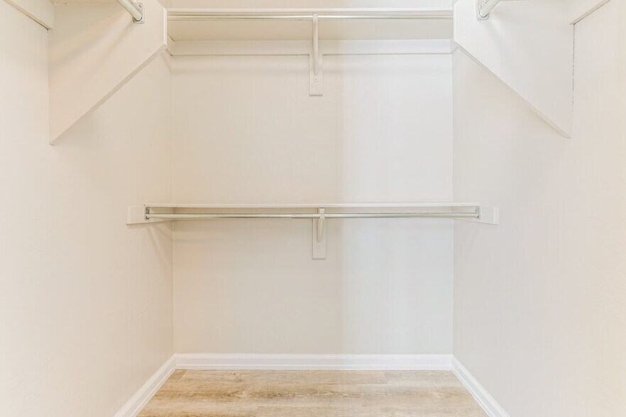 Building Photo - 741 S Monte Vista St