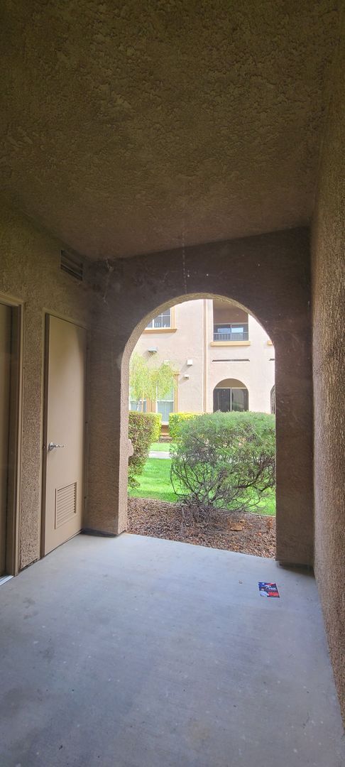 Building Photo - LUXURIOUS 1 STORY CONDO IN NATOMAS W/ ON-S...