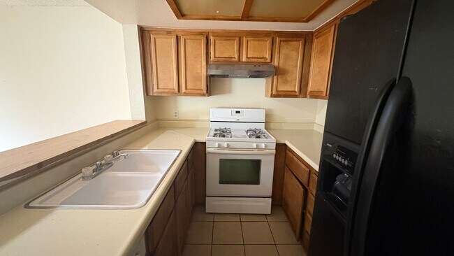 Building Photo - 1 Bd Apartment For Rent