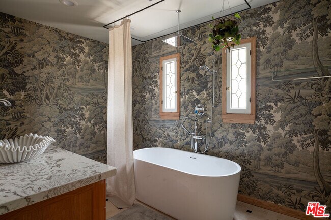 Building Photo - 11539 Sunshine Terrace