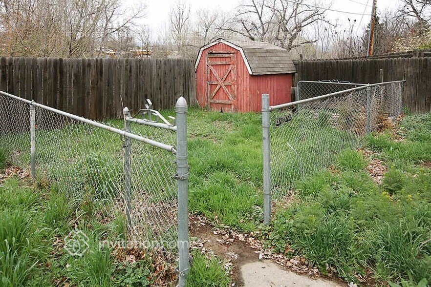 Building Photo - 1740 W Crestline Dr