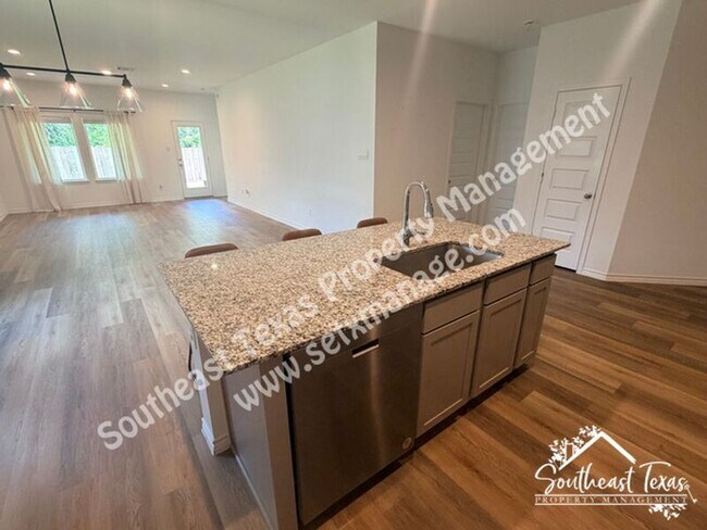 Building Photo - 3320 Canvasback Dr