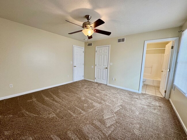 Building Photo - 3 Br. 2 1/2 Ba. Town House Near Mileground/Airport Rd - Available 8/05/2026