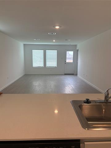 Building Photo - 1325 Little Flock Dr