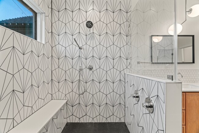 Building Photo - 3802 Commerce St