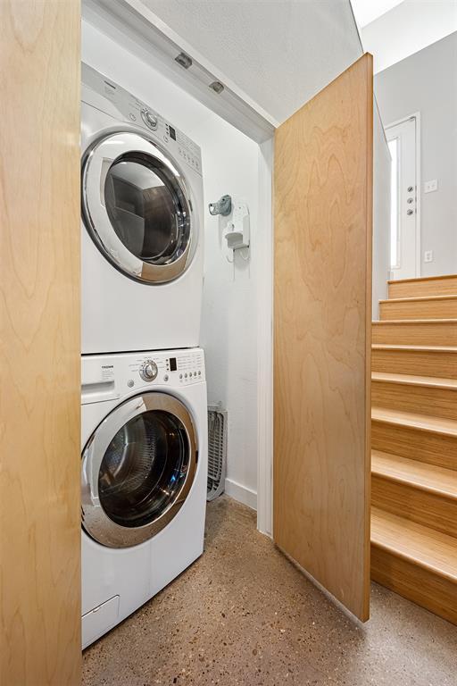 Building Photo - 5513 Agatha Cir