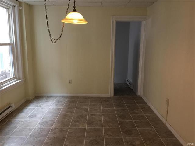 Building Photo - 739 N 5th St