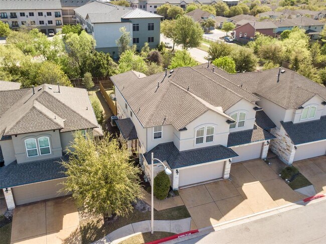 Building Photo - 13400 Briarwick Dr