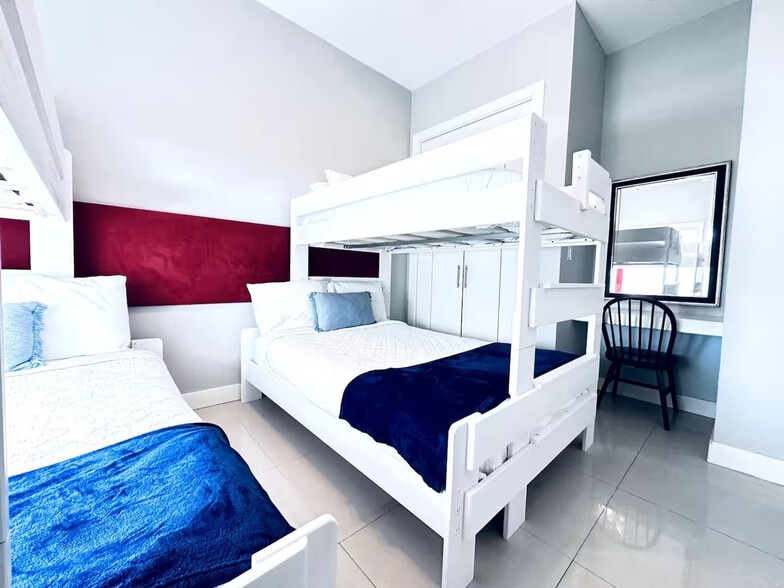 Building Photo - 150 Padre Blvd