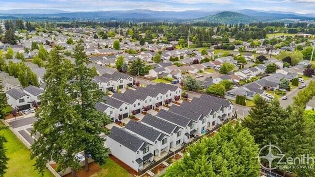 Building Photo - 16314 NE 20th St