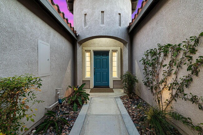 Building Photo - 1197 Oro Ridge
