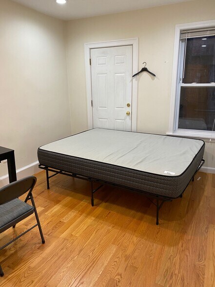 Building Photo - 179 Northampton St