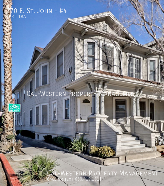 Primary Photo - Upstairs Victorian One Bedroom One Bathroo...