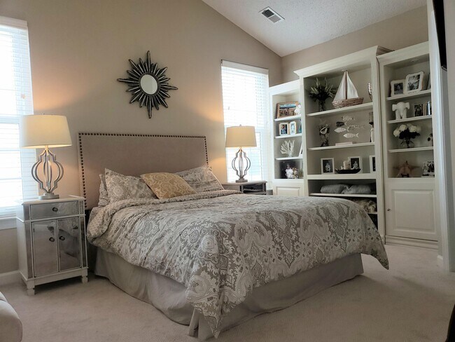 Building Photo - 3236 Silver Sands Cir