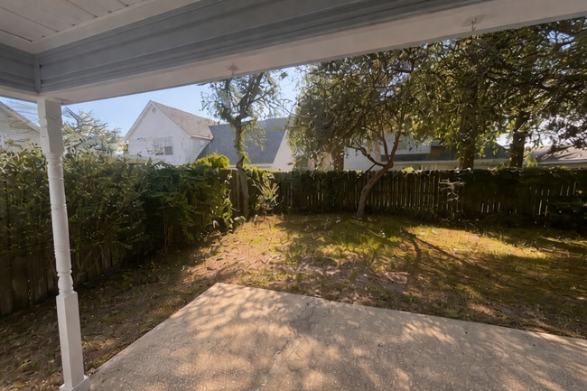 Building Photo - 37 3rd St