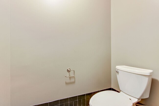 Building Photo - HISTORICAL BUILDING! EASTERN COLUMBIA STUDIO W/ 1 BATH