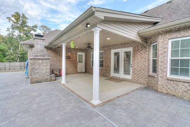 Building Photo - 1485 Round Rock Dr