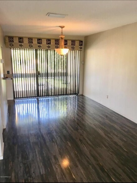 Building Photo - 7769 Las Palmas Way
