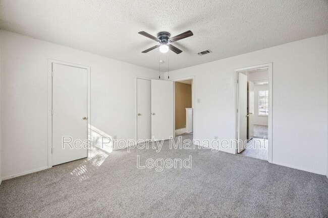 Building Photo - 8109 Silver Creek Rd