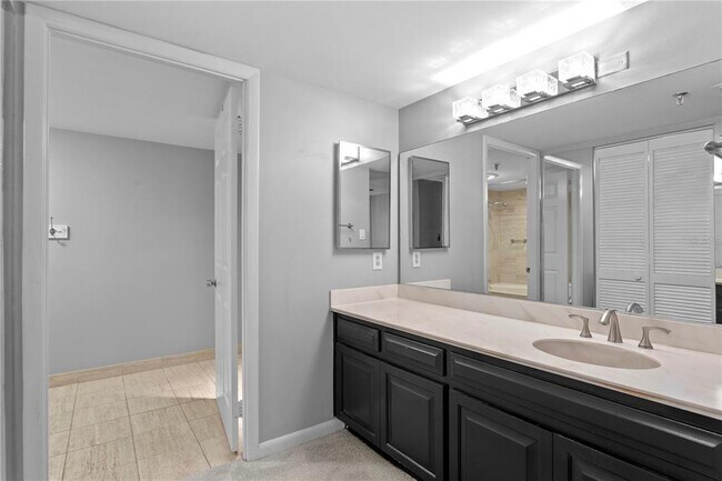 Building Photo - 3301 Bayshore Blvd