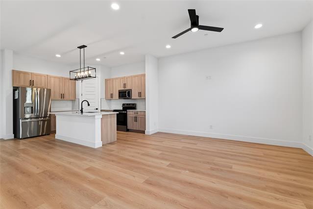 Building Photo - 8901 Lowell St